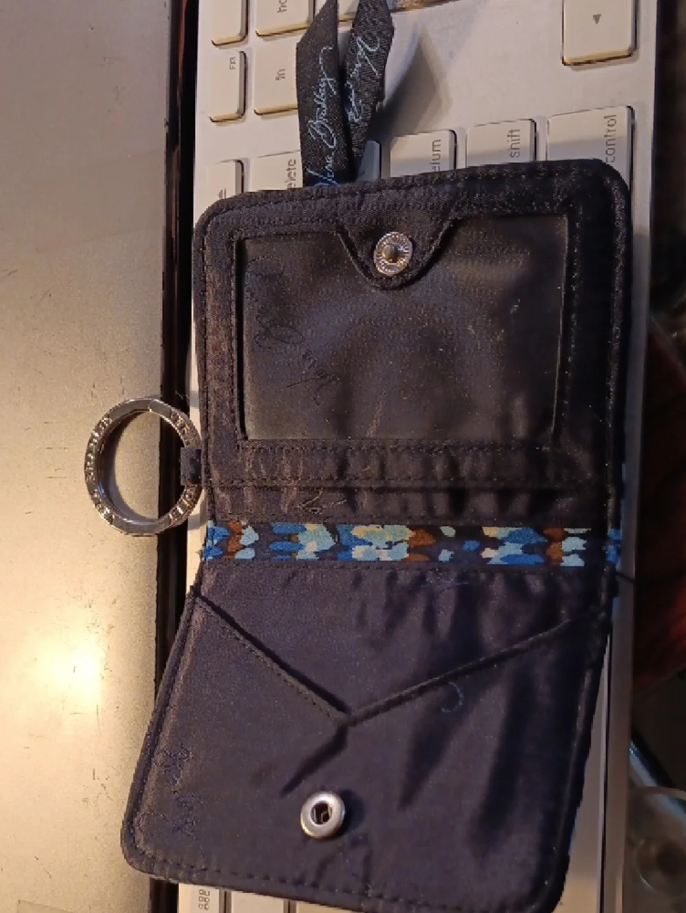 Vera Bradley Quilted Floral, Campus ID Cardholder Keyring - Blue & Brown - Picture 2 of 5